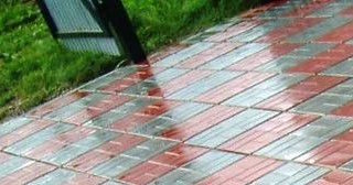 Профессиональная укладка цементной тротуарной плитки в Новоалтайске в октябре